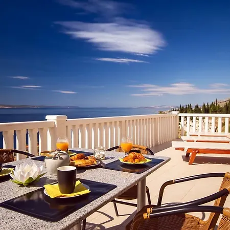 Ana With Private 50m2 Pool, 7 Bedrooms, 7 Bathrooms, 18 Persons Max Villa